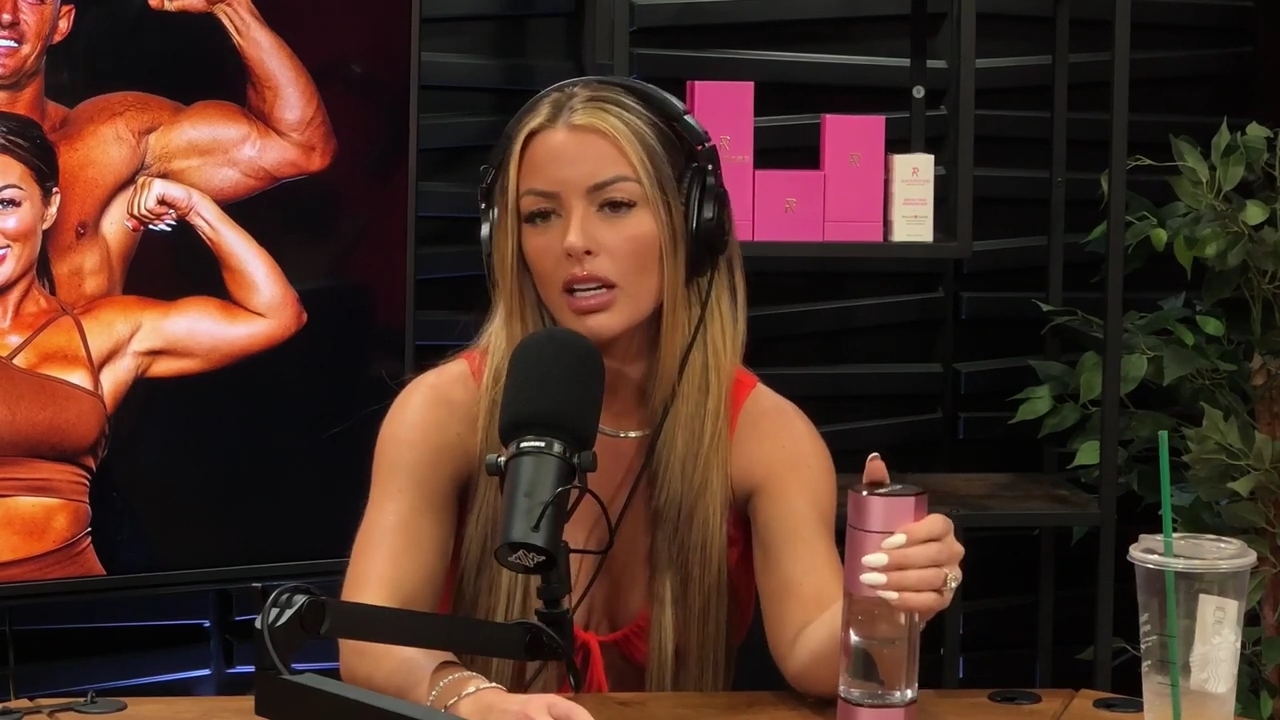 y2mate_is_-_Ep_21_-_Power_Alphas_Podcast__Behind_the_Scenes_of_the_WWE___Mandy_Saccomano___Sabby_Piscitelli-56w6yl4r2MY-720p-1711402344_mp40915.jpg