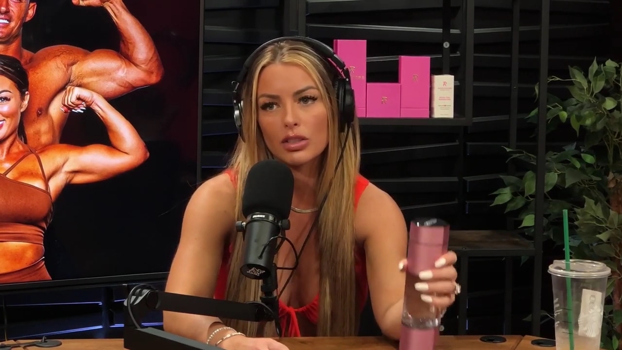 y2mate_is_-_Ep_21_-_Power_Alphas_Podcast__Behind_the_Scenes_of_the_WWE___Mandy_Saccomano___Sabby_Piscitelli-56w6yl4r2MY-720p-1711402344_mp40918.jpg