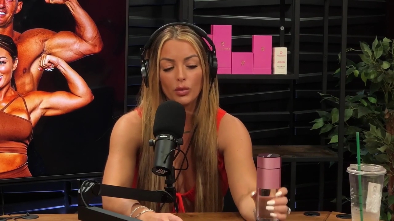 y2mate_is_-_Ep_21_-_Power_Alphas_Podcast__Behind_the_Scenes_of_the_WWE___Mandy_Saccomano___Sabby_Piscitelli-56w6yl4r2MY-720p-1711402344_mp40920.jpg
