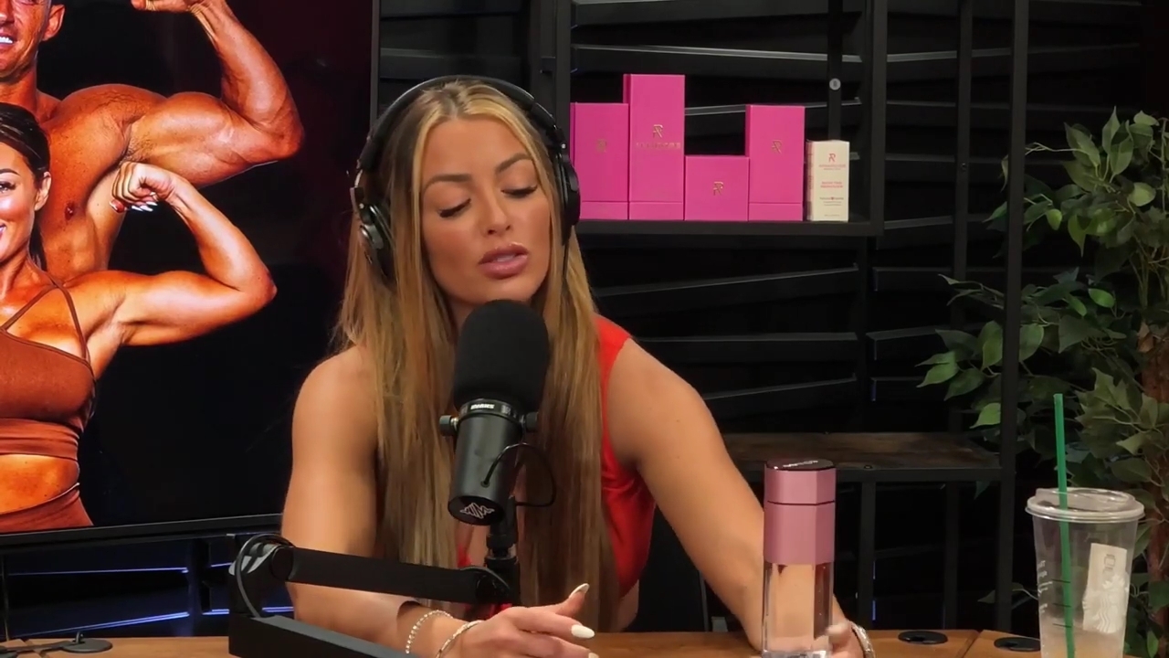 y2mate_is_-_Ep_21_-_Power_Alphas_Podcast__Behind_the_Scenes_of_the_WWE___Mandy_Saccomano___Sabby_Piscitelli-56w6yl4r2MY-720p-1711402344_mp40927.jpg