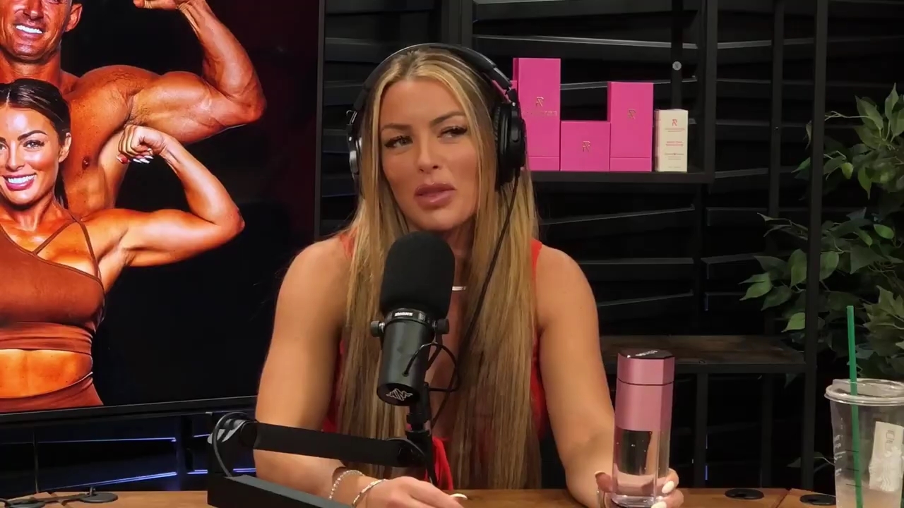 y2mate_is_-_Ep_21_-_Power_Alphas_Podcast__Behind_the_Scenes_of_the_WWE___Mandy_Saccomano___Sabby_Piscitelli-56w6yl4r2MY-720p-1711402344_mp40936.jpg