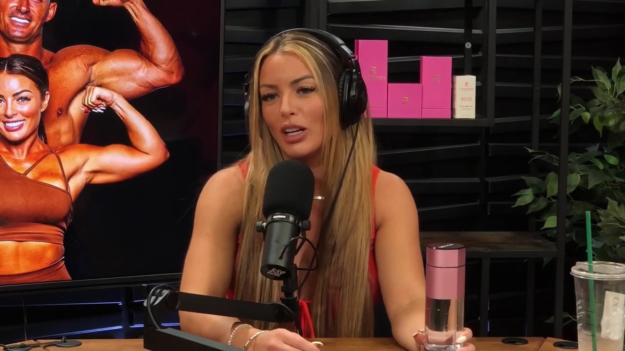 y2mate_is_-_Ep_21_-_Power_Alphas_Podcast__Behind_the_Scenes_of_the_WWE___Mandy_Saccomano___Sabby_Piscitelli-56w6yl4r2MY-720p-1711402344_mp40937.jpg