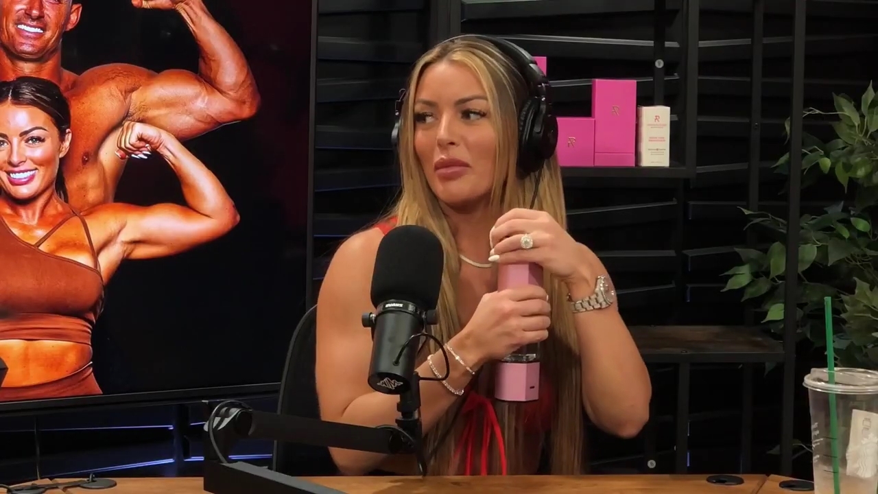 y2mate_is_-_Ep_21_-_Power_Alphas_Podcast__Behind_the_Scenes_of_the_WWE___Mandy_Saccomano___Sabby_Piscitelli-56w6yl4r2MY-720p-1711402344_mp40952.jpg