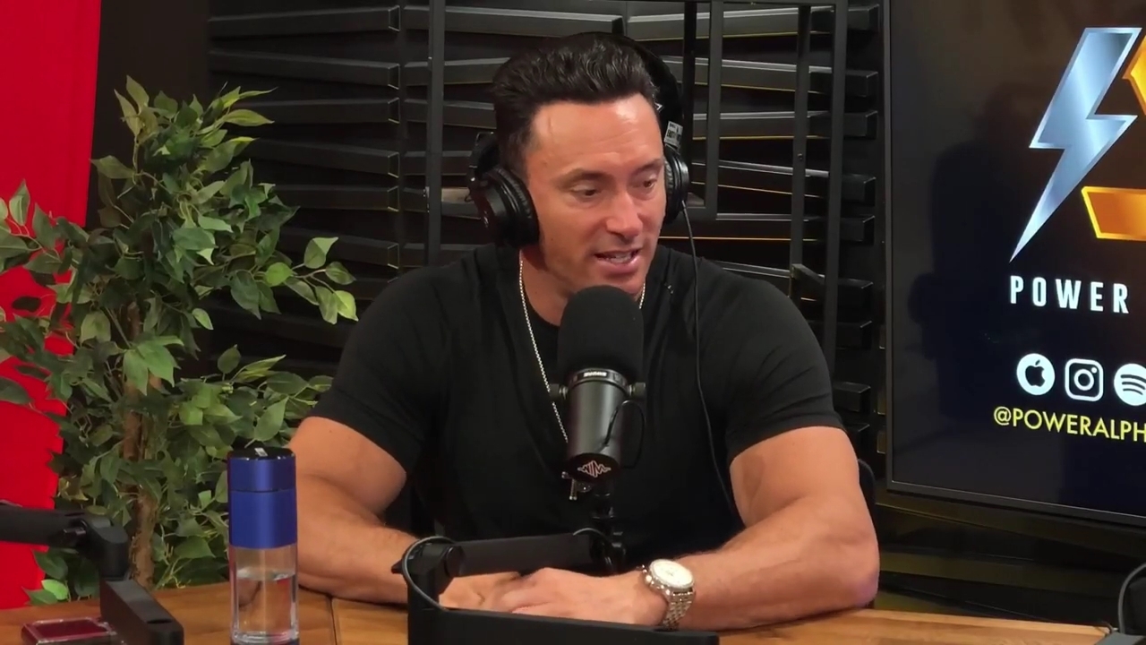 y2mate_is_-_Ep_21_-_Power_Alphas_Podcast__Behind_the_Scenes_of_the_WWE___Mandy_Saccomano___Sabby_Piscitelli-56w6yl4r2MY-720p-1711402344_mp41029.jpg