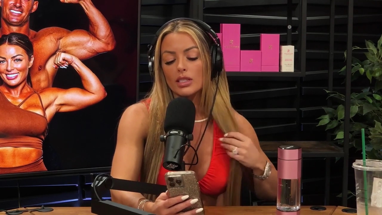 y2mate_is_-_Ep_21_-_Power_Alphas_Podcast__Behind_the_Scenes_of_the_WWE___Mandy_Saccomano___Sabby_Piscitelli-56w6yl4r2MY-720p-1711402344_mp41037.jpg