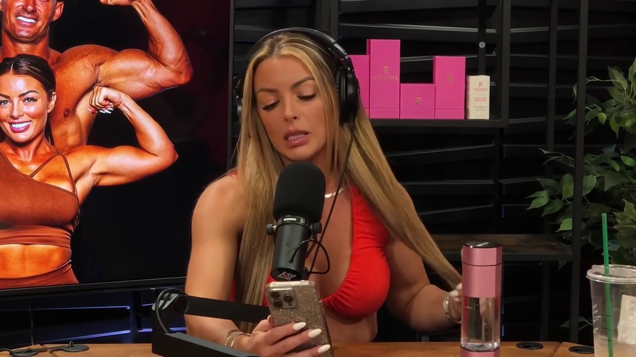 y2mate_is_-_Ep_21_-_Power_Alphas_Podcast__Behind_the_Scenes_of_the_WWE___Mandy_Saccomano___Sabby_Piscitelli-56w6yl4r2MY-720p-1711402344_mp41038.jpg