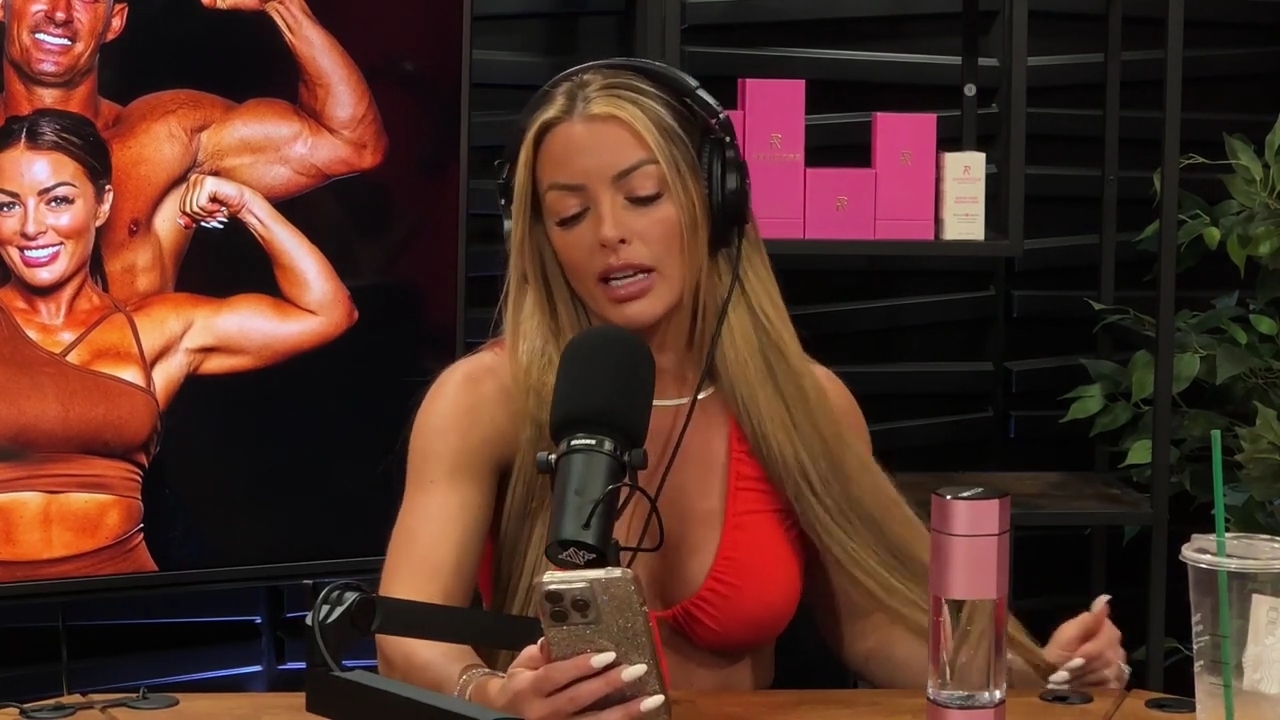 y2mate_is_-_Ep_21_-_Power_Alphas_Podcast__Behind_the_Scenes_of_the_WWE___Mandy_Saccomano___Sabby_Piscitelli-56w6yl4r2MY-720p-1711402344_mp41039.jpg