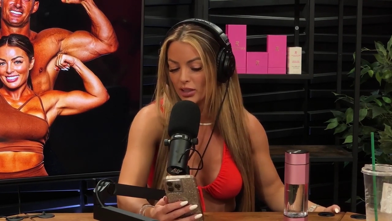 y2mate_is_-_Ep_21_-_Power_Alphas_Podcast__Behind_the_Scenes_of_the_WWE___Mandy_Saccomano___Sabby_Piscitelli-56w6yl4r2MY-720p-1711402344_mp41044.jpg