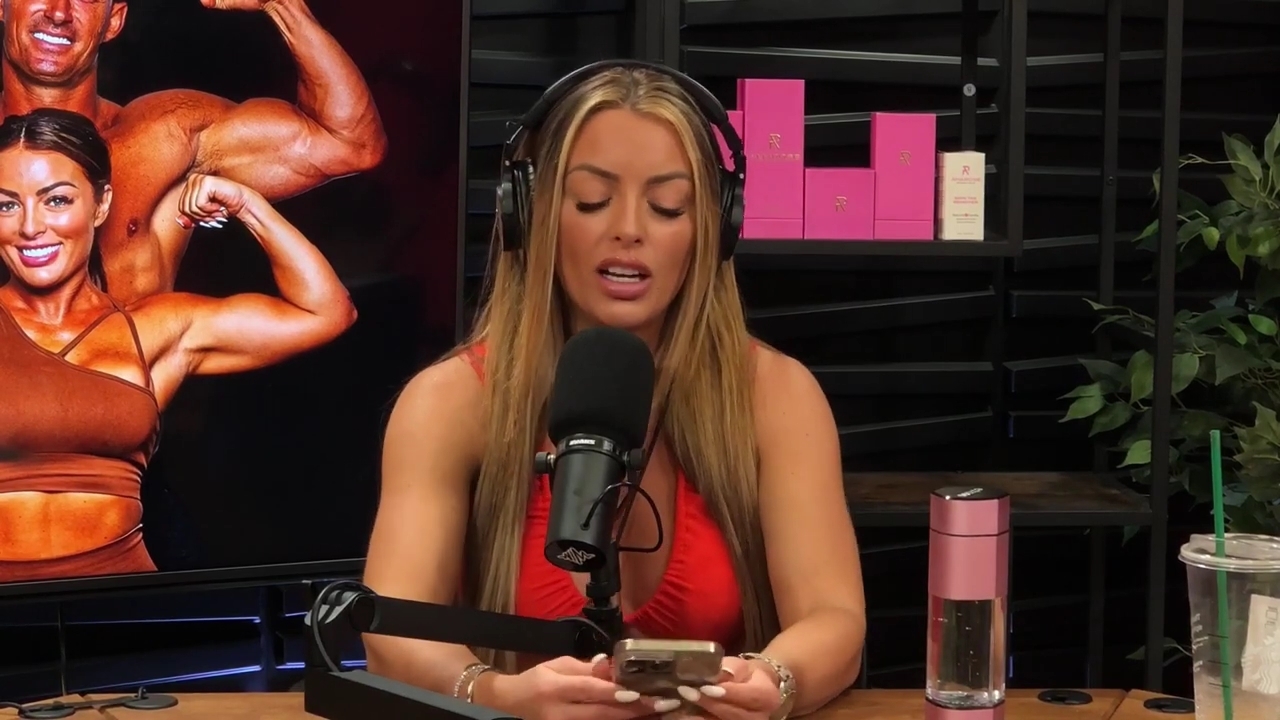 y2mate_is_-_Ep_21_-_Power_Alphas_Podcast__Behind_the_Scenes_of_the_WWE___Mandy_Saccomano___Sabby_Piscitelli-56w6yl4r2MY-720p-1711402344_mp41048.jpg