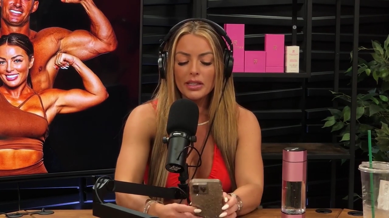 y2mate_is_-_Ep_21_-_Power_Alphas_Podcast__Behind_the_Scenes_of_the_WWE___Mandy_Saccomano___Sabby_Piscitelli-56w6yl4r2MY-720p-1711402344_mp41051.jpg