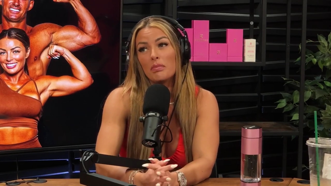y2mate_is_-_Ep_21_-_Power_Alphas_Podcast__Behind_the_Scenes_of_the_WWE___Mandy_Saccomano___Sabby_Piscitelli-56w6yl4r2MY-720p-1711402344_mp41059.jpg
