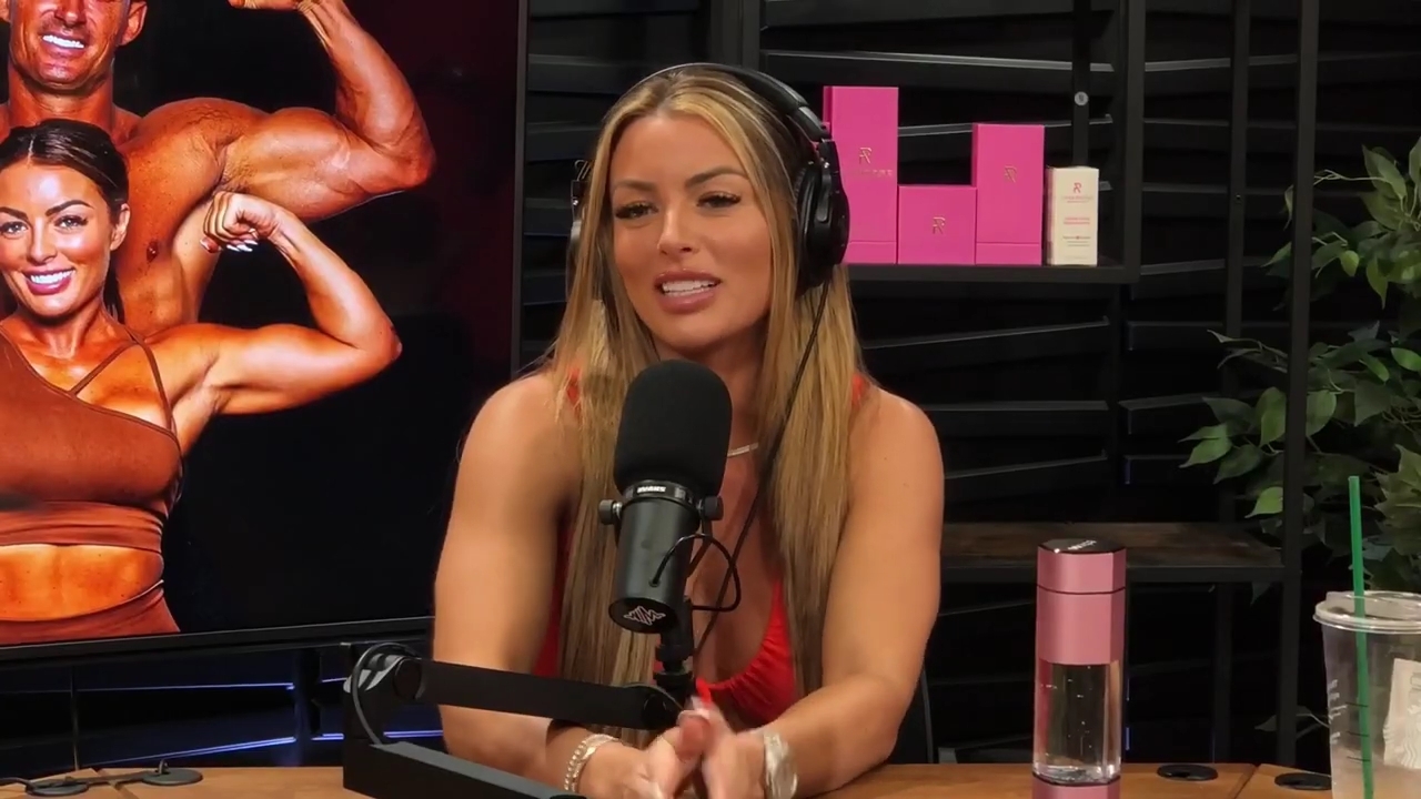 y2mate_is_-_Ep_21_-_Power_Alphas_Podcast__Behind_the_Scenes_of_the_WWE___Mandy_Saccomano___Sabby_Piscitelli-56w6yl4r2MY-720p-1711402344_mp41063.jpg