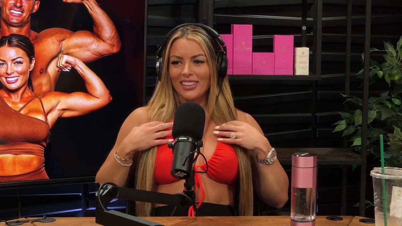 y2mate_is_-_Ep_21_-_Power_Alphas_Podcast__Behind_the_Scenes_of_the_WWE___Mandy_Saccomano___Sabby_Piscitelli-56w6yl4r2MY-720p-1711402344_mp41073.jpg