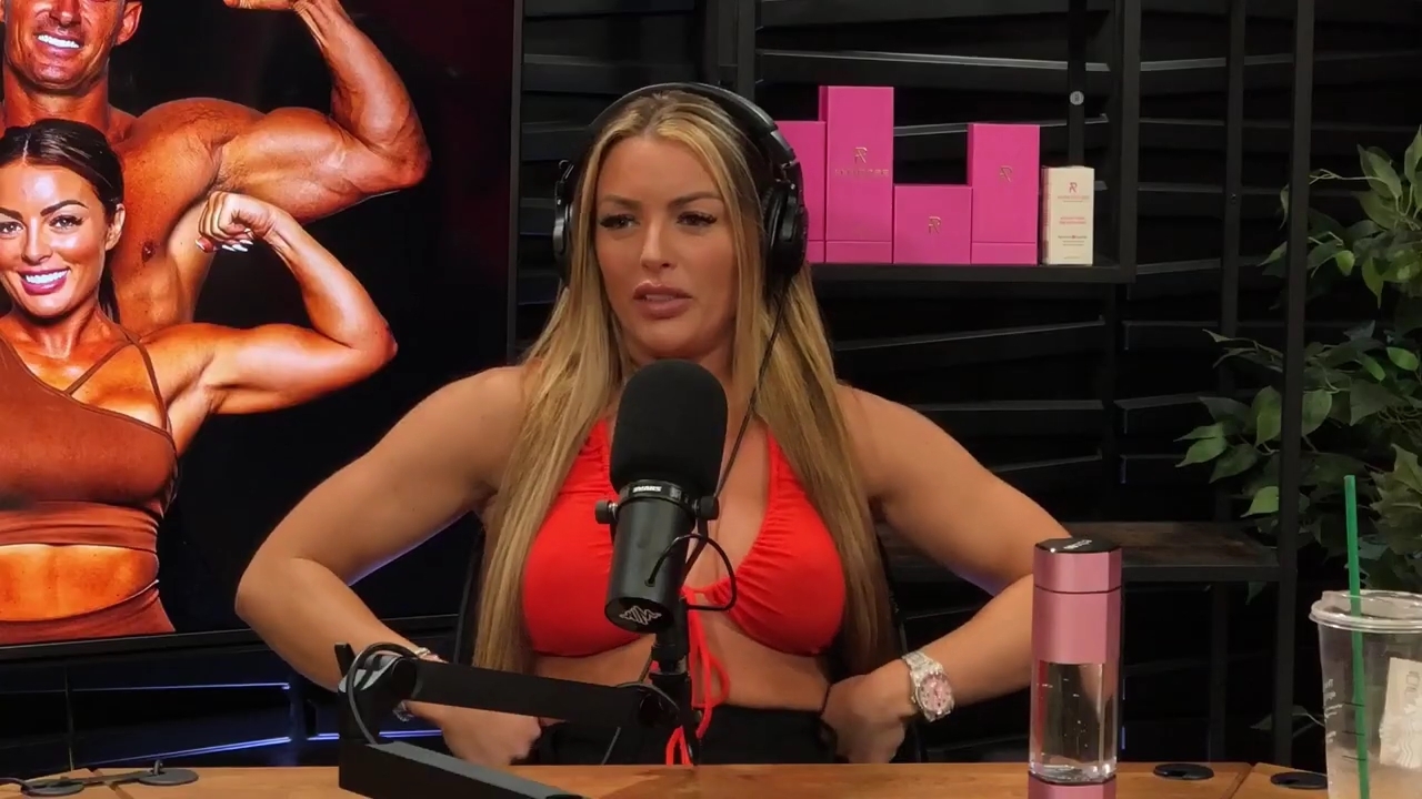 y2mate_is_-_Ep_21_-_Power_Alphas_Podcast__Behind_the_Scenes_of_the_WWE___Mandy_Saccomano___Sabby_Piscitelli-56w6yl4r2MY-720p-1711402344_mp41076.jpg