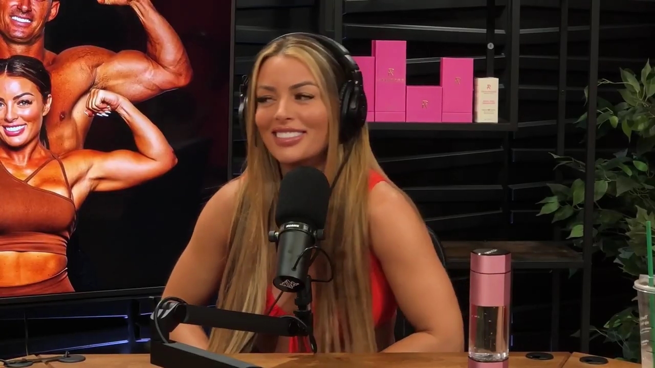 y2mate_is_-_Ep_21_-_Power_Alphas_Podcast__Behind_the_Scenes_of_the_WWE___Mandy_Saccomano___Sabby_Piscitelli-56w6yl4r2MY-720p-1711402344_mp41146.jpg