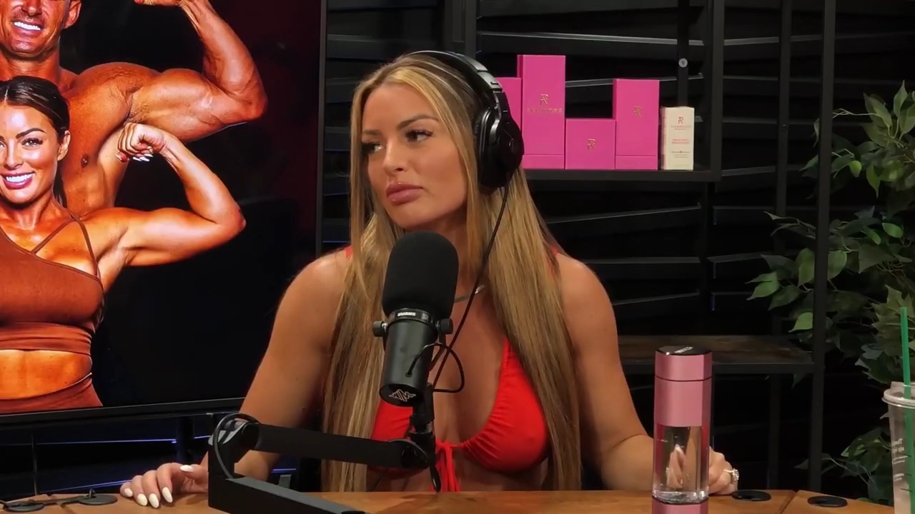 y2mate_is_-_Ep_21_-_Power_Alphas_Podcast__Behind_the_Scenes_of_the_WWE___Mandy_Saccomano___Sabby_Piscitelli-56w6yl4r2MY-720p-1711402344_mp41183.jpg