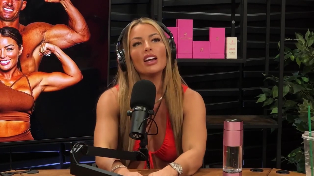 y2mate_is_-_Ep_21_-_Power_Alphas_Podcast__Behind_the_Scenes_of_the_WWE___Mandy_Saccomano___Sabby_Piscitelli-56w6yl4r2MY-720p-1711402344_mp41196.jpg