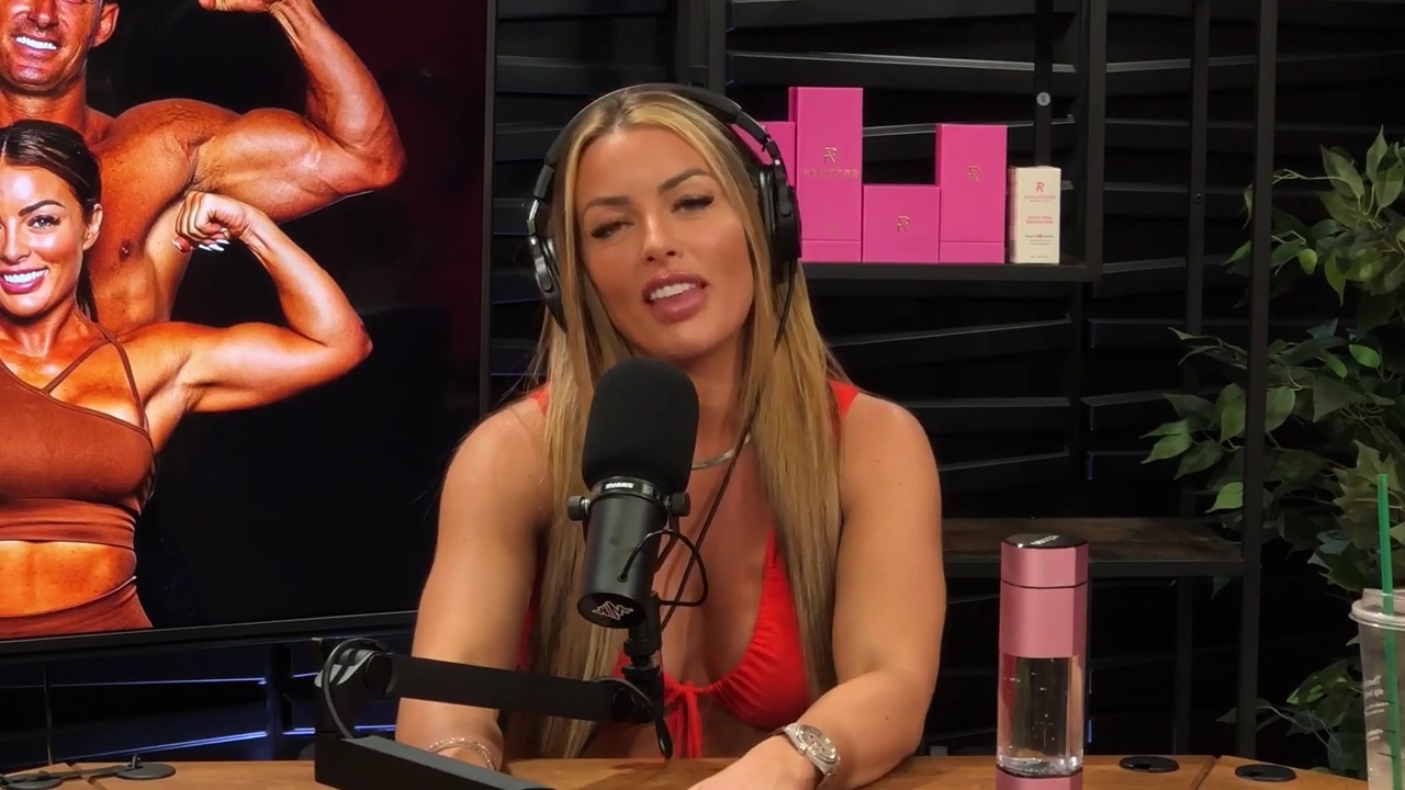 y2mate_is_-_Ep_21_-_Power_Alphas_Podcast__Behind_the_Scenes_of_the_WWE___Mandy_Saccomano___Sabby_Piscitelli-56w6yl4r2MY-720p-1711402344_mp41197.jpg