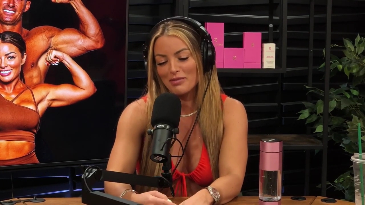 y2mate_is_-_Ep_21_-_Power_Alphas_Podcast__Behind_the_Scenes_of_the_WWE___Mandy_Saccomano___Sabby_Piscitelli-56w6yl4r2MY-720p-1711402344_mp41201.jpg