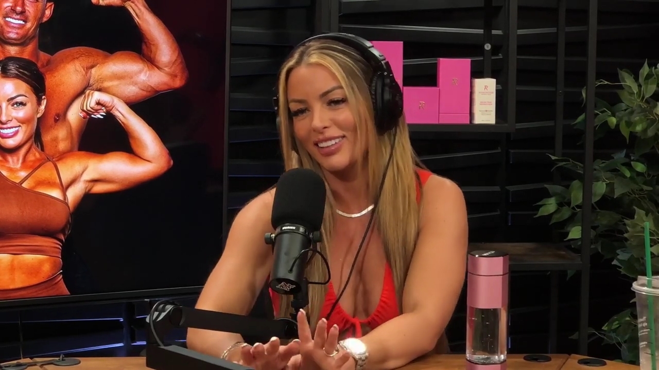 y2mate_is_-_Ep_21_-_Power_Alphas_Podcast__Behind_the_Scenes_of_the_WWE___Mandy_Saccomano___Sabby_Piscitelli-56w6yl4r2MY-720p-1711402344_mp41204.jpg
