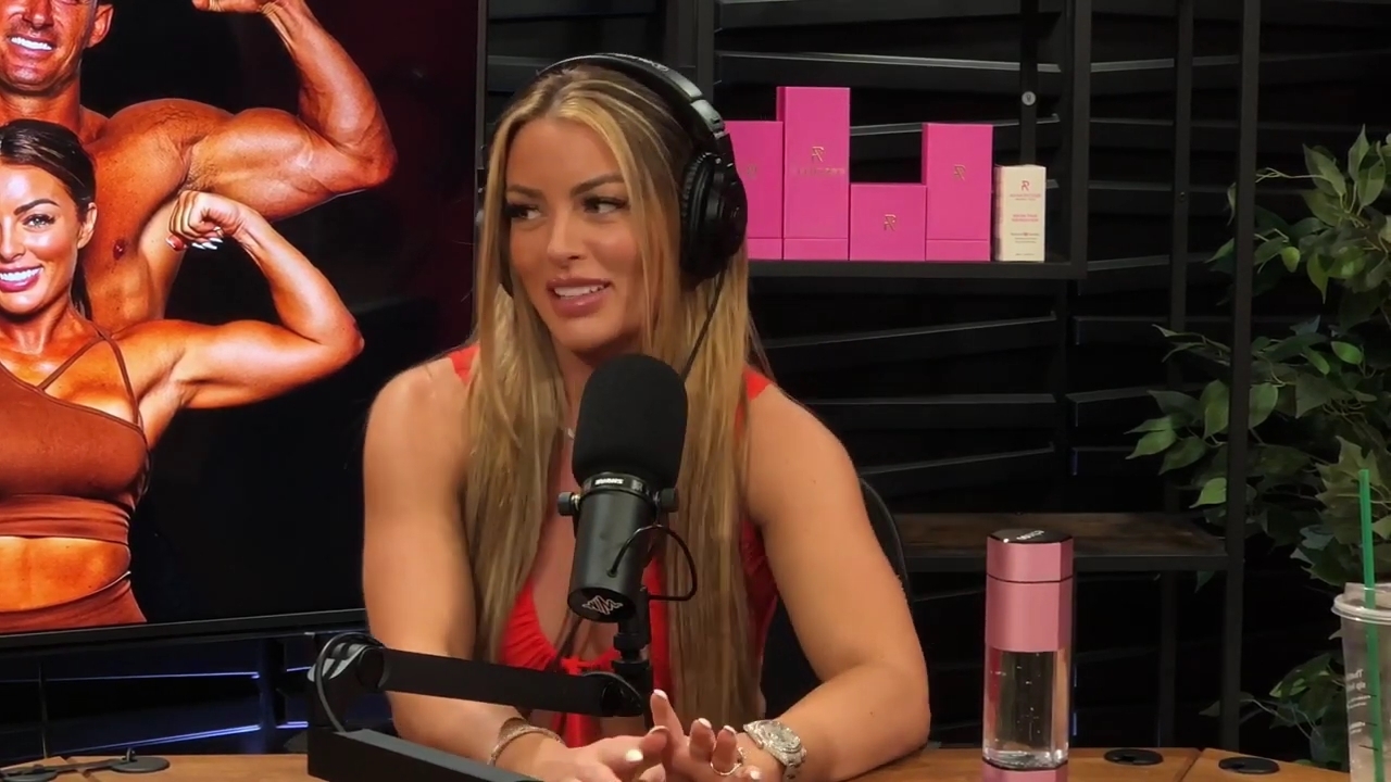 y2mate_is_-_Ep_21_-_Power_Alphas_Podcast__Behind_the_Scenes_of_the_WWE___Mandy_Saccomano___Sabby_Piscitelli-56w6yl4r2MY-720p-1711402344_mp41205.jpg