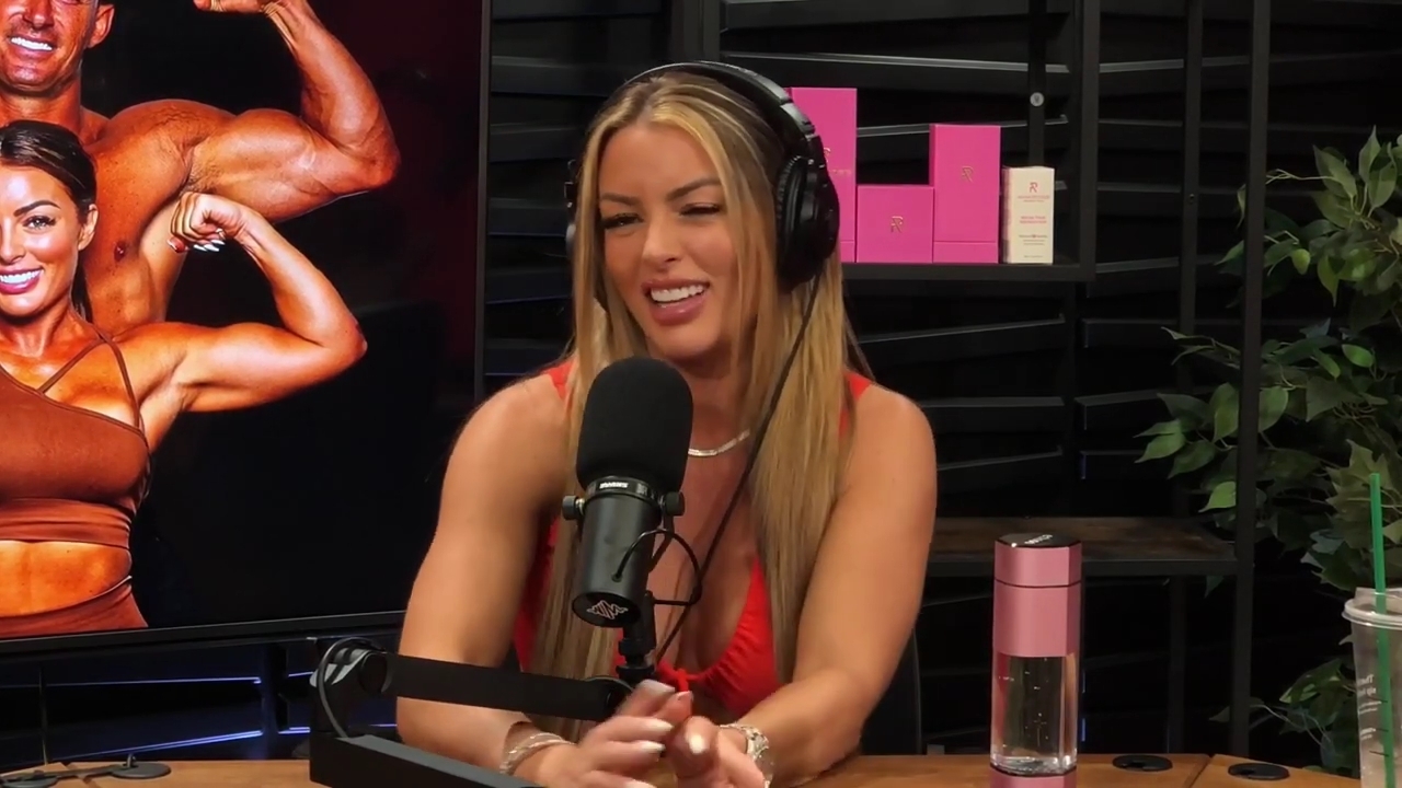 y2mate_is_-_Ep_21_-_Power_Alphas_Podcast__Behind_the_Scenes_of_the_WWE___Mandy_Saccomano___Sabby_Piscitelli-56w6yl4r2MY-720p-1711402344_mp41206.jpg