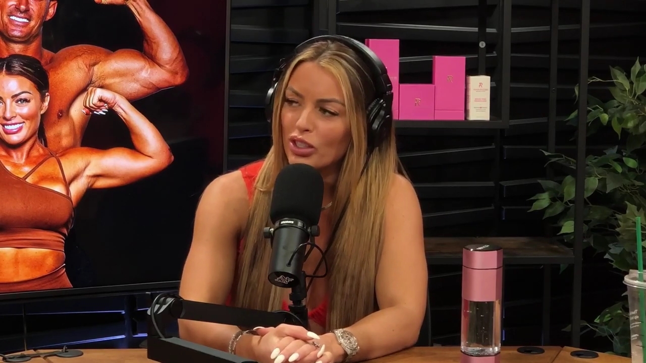 y2mate_is_-_Ep_21_-_Power_Alphas_Podcast__Behind_the_Scenes_of_the_WWE___Mandy_Saccomano___Sabby_Piscitelli-56w6yl4r2MY-720p-1711402344_mp41256.jpg