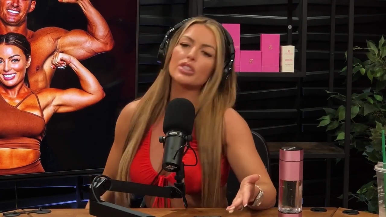 y2mate_is_-_Ep_21_-_Power_Alphas_Podcast__Behind_the_Scenes_of_the_WWE___Mandy_Saccomano___Sabby_Piscitelli-56w6yl4r2MY-720p-1711402344_mp41289.jpg