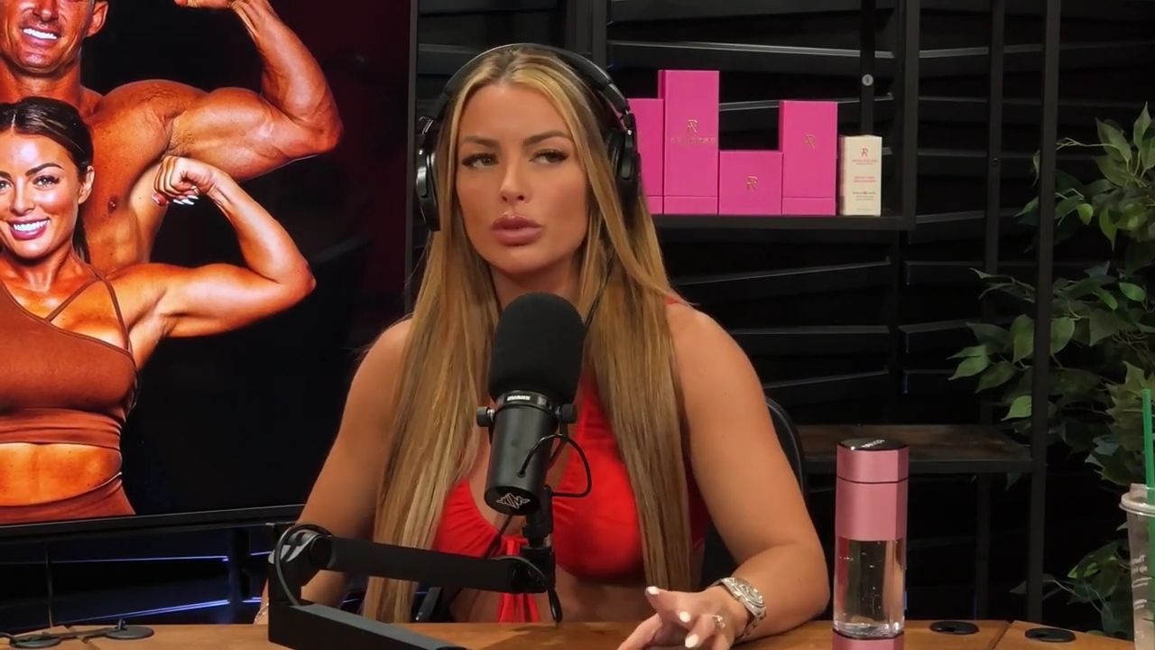 y2mate_is_-_Ep_21_-_Power_Alphas_Podcast__Behind_the_Scenes_of_the_WWE___Mandy_Saccomano___Sabby_Piscitelli-56w6yl4r2MY-720p-1711402344_mp41291.jpg