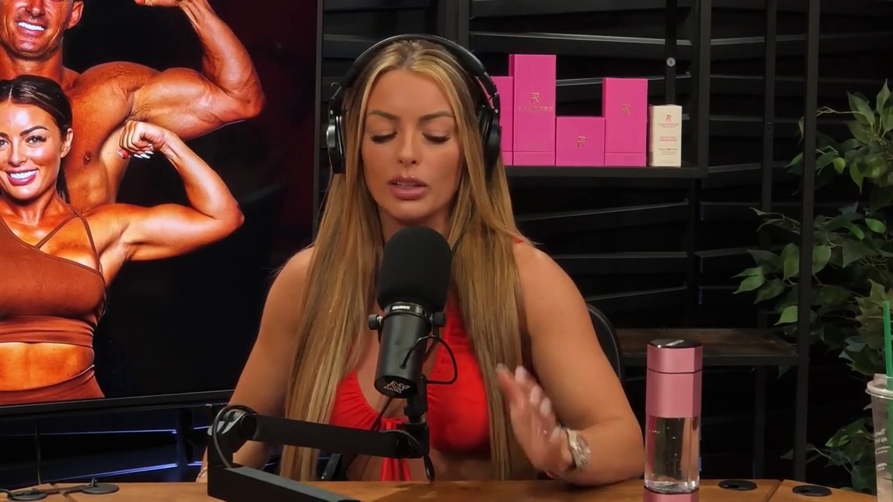 y2mate_is_-_Ep_21_-_Power_Alphas_Podcast__Behind_the_Scenes_of_the_WWE___Mandy_Saccomano___Sabby_Piscitelli-56w6yl4r2MY-720p-1711402344_mp41292.jpg