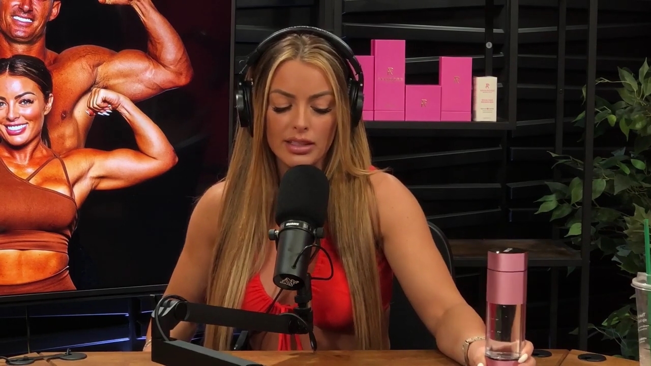 y2mate_is_-_Ep_21_-_Power_Alphas_Podcast__Behind_the_Scenes_of_the_WWE___Mandy_Saccomano___Sabby_Piscitelli-56w6yl4r2MY-720p-1711402344_mp41299.jpg