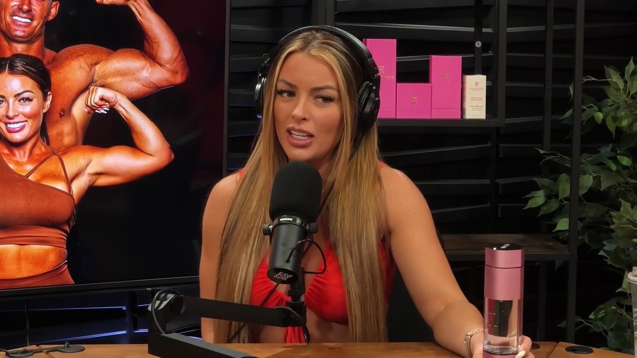 y2mate_is_-_Ep_21_-_Power_Alphas_Podcast__Behind_the_Scenes_of_the_WWE___Mandy_Saccomano___Sabby_Piscitelli-56w6yl4r2MY-720p-1711402344_mp41356.jpg