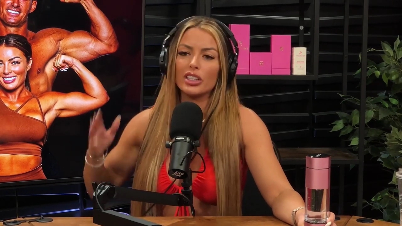 y2mate_is_-_Ep_21_-_Power_Alphas_Podcast__Behind_the_Scenes_of_the_WWE___Mandy_Saccomano___Sabby_Piscitelli-56w6yl4r2MY-720p-1711402344_mp41358.jpg