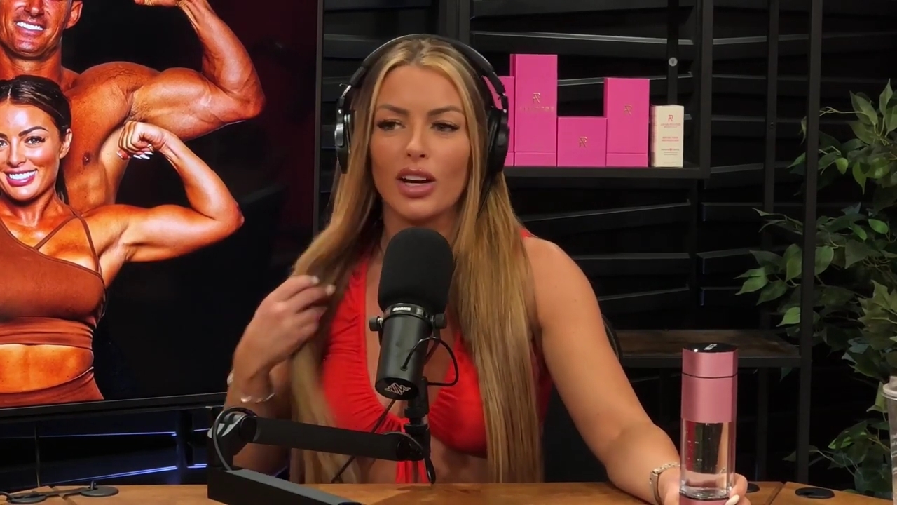 y2mate_is_-_Ep_21_-_Power_Alphas_Podcast__Behind_the_Scenes_of_the_WWE___Mandy_Saccomano___Sabby_Piscitelli-56w6yl4r2MY-720p-1711402344_mp41359.jpg