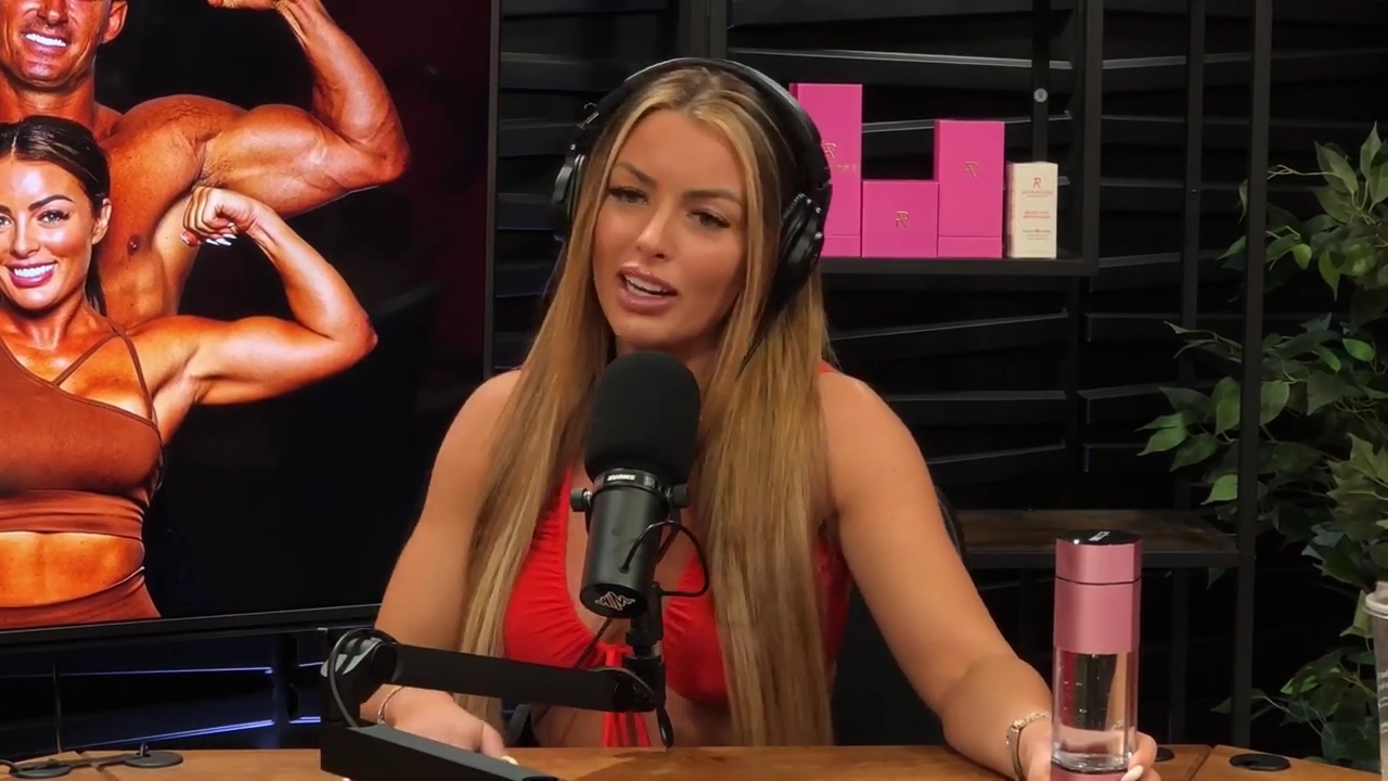 y2mate_is_-_Ep_21_-_Power_Alphas_Podcast__Behind_the_Scenes_of_the_WWE___Mandy_Saccomano___Sabby_Piscitelli-56w6yl4r2MY-720p-1711402344_mp41361.jpg