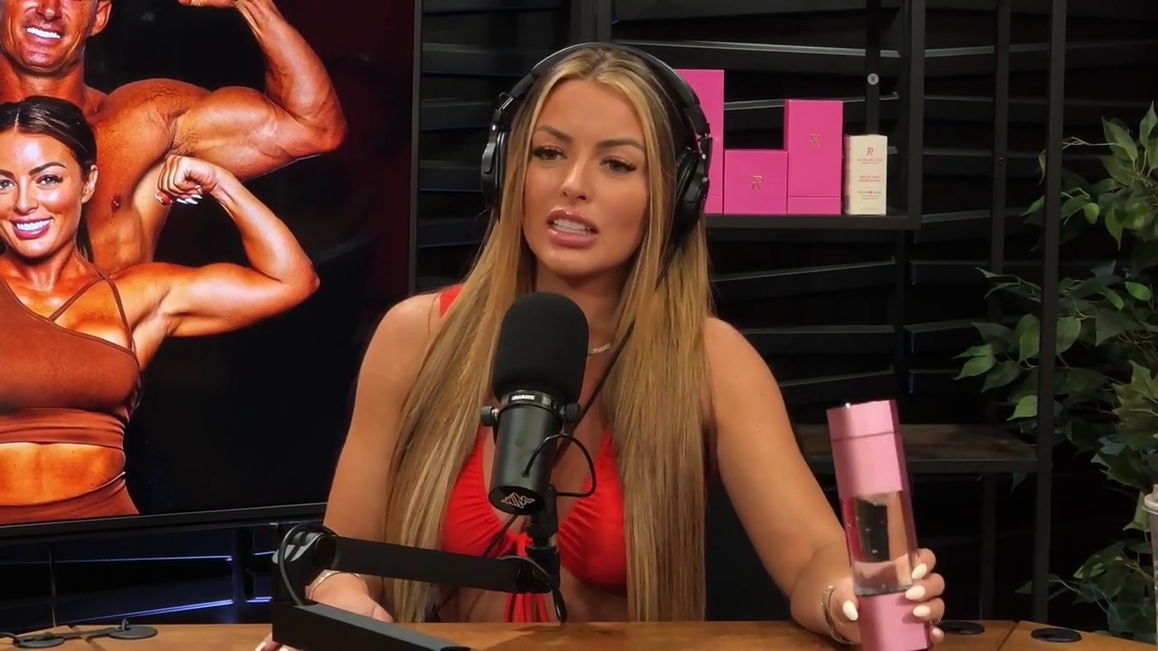 y2mate_is_-_Ep_21_-_Power_Alphas_Podcast__Behind_the_Scenes_of_the_WWE___Mandy_Saccomano___Sabby_Piscitelli-56w6yl4r2MY-720p-1711402344_mp41367.jpg