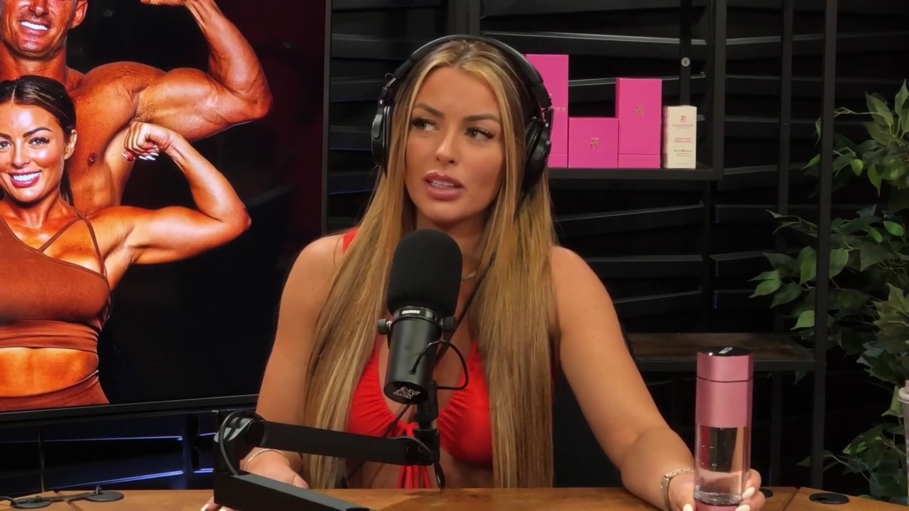 y2mate_is_-_Ep_21_-_Power_Alphas_Podcast__Behind_the_Scenes_of_the_WWE___Mandy_Saccomano___Sabby_Piscitelli-56w6yl4r2MY-720p-1711402344_mp41368.jpg
