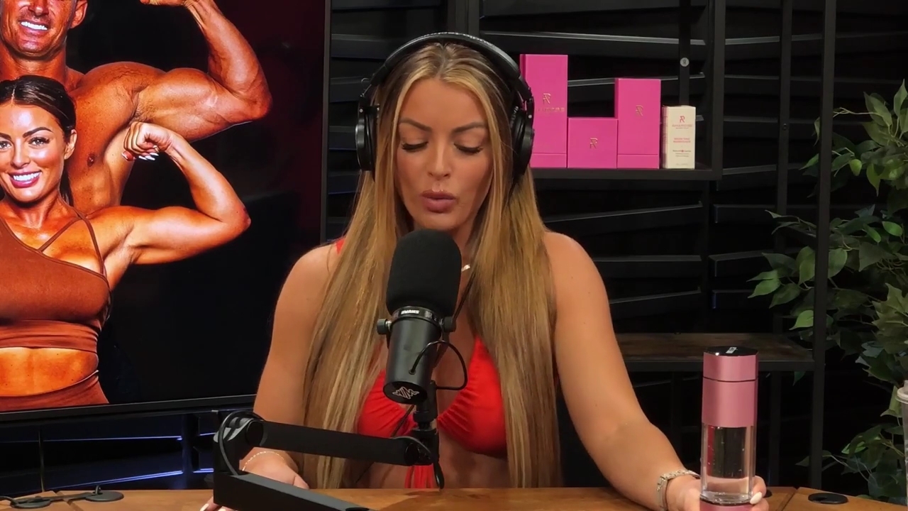 y2mate_is_-_Ep_21_-_Power_Alphas_Podcast__Behind_the_Scenes_of_the_WWE___Mandy_Saccomano___Sabby_Piscitelli-56w6yl4r2MY-720p-1711402344_mp41373.jpg