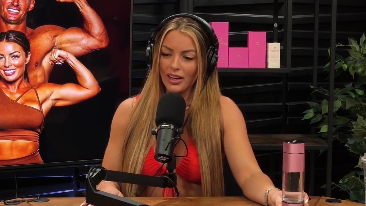 y2mate_is_-_Ep_21_-_Power_Alphas_Podcast__Behind_the_Scenes_of_the_WWE___Mandy_Saccomano___Sabby_Piscitelli-56w6yl4r2MY-720p-1711402344_mp41375.jpg