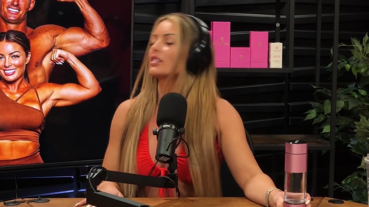 y2mate_is_-_Ep_21_-_Power_Alphas_Podcast__Behind_the_Scenes_of_the_WWE___Mandy_Saccomano___Sabby_Piscitelli-56w6yl4r2MY-720p-1711402344_mp41377.jpg