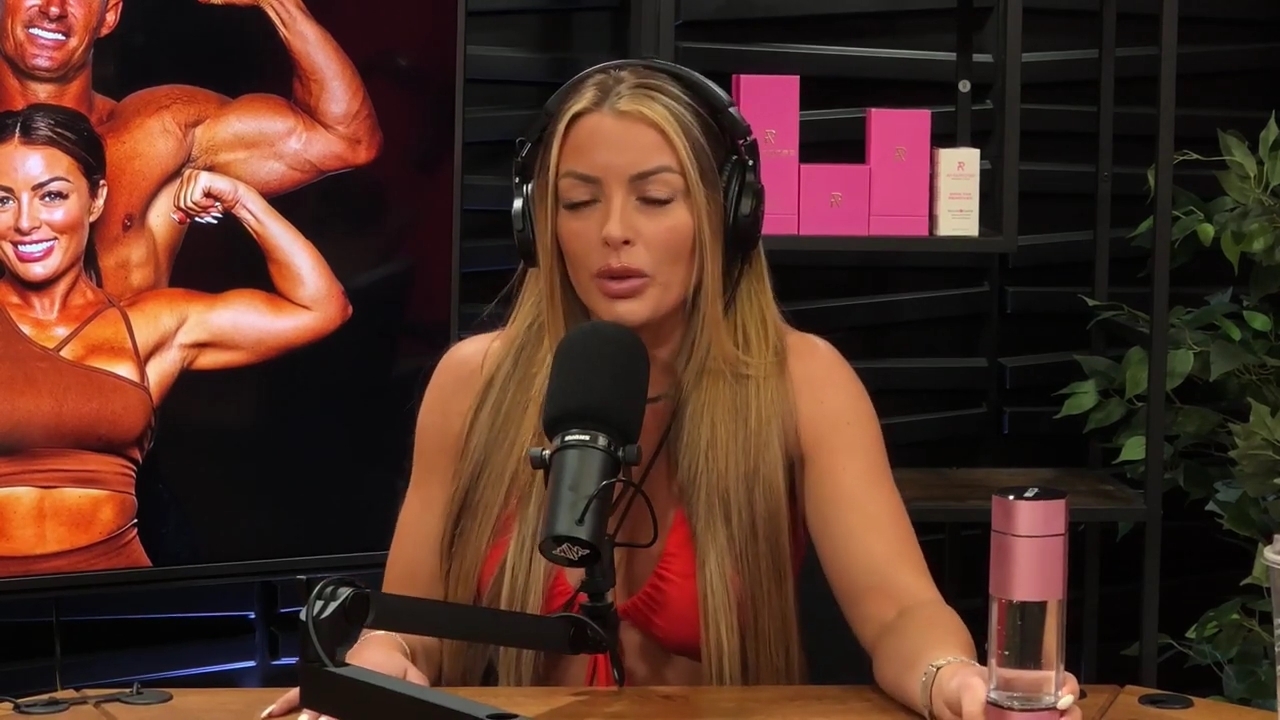 y2mate_is_-_Ep_21_-_Power_Alphas_Podcast__Behind_the_Scenes_of_the_WWE___Mandy_Saccomano___Sabby_Piscitelli-56w6yl4r2MY-720p-1711402344_mp41380.jpg