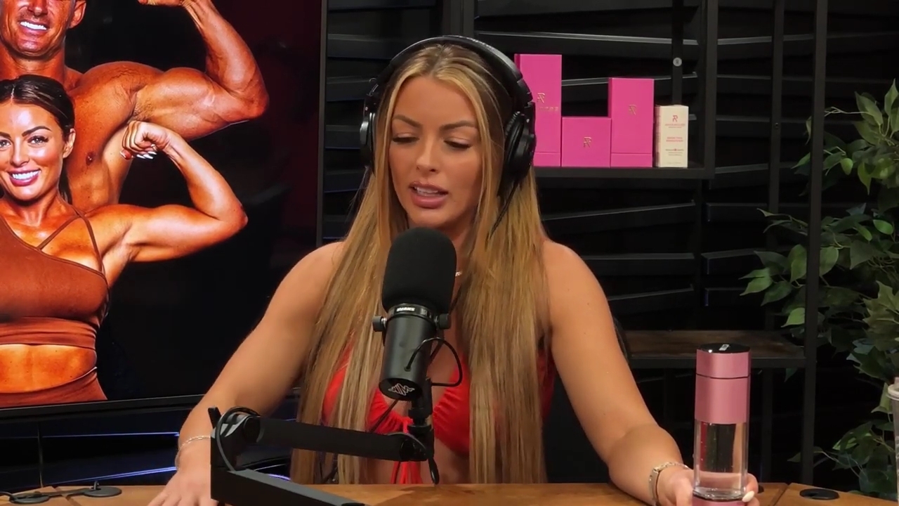 y2mate_is_-_Ep_21_-_Power_Alphas_Podcast__Behind_the_Scenes_of_the_WWE___Mandy_Saccomano___Sabby_Piscitelli-56w6yl4r2MY-720p-1711402344_mp41387.jpg