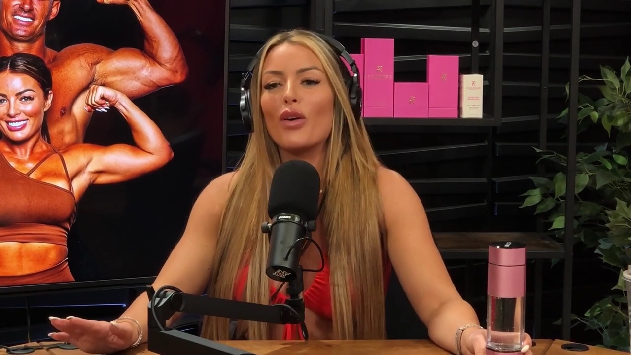 y2mate_is_-_Ep_21_-_Power_Alphas_Podcast__Behind_the_Scenes_of_the_WWE___Mandy_Saccomano___Sabby_Piscitelli-56w6yl4r2MY-720p-1711402344_mp41391.jpg