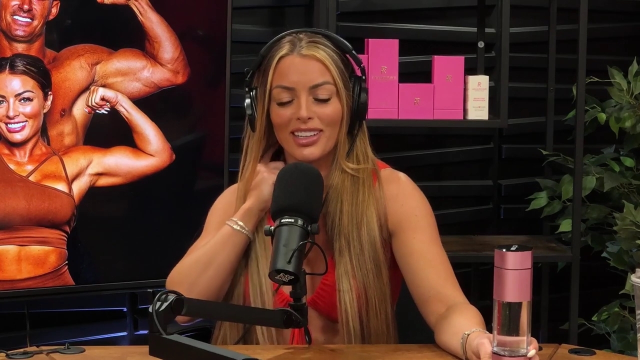 y2mate_is_-_Ep_21_-_Power_Alphas_Podcast__Behind_the_Scenes_of_the_WWE___Mandy_Saccomano___Sabby_Piscitelli-56w6yl4r2MY-720p-1711402344_mp41394.jpg