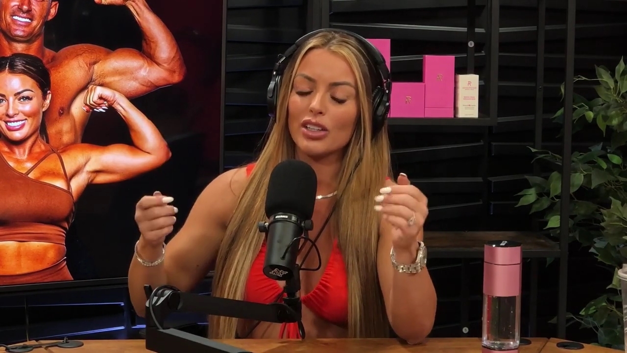 y2mate_is_-_Ep_21_-_Power_Alphas_Podcast__Behind_the_Scenes_of_the_WWE___Mandy_Saccomano___Sabby_Piscitelli-56w6yl4r2MY-720p-1711402344_mp41413.jpg