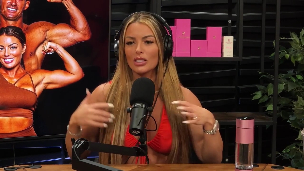 y2mate_is_-_Ep_21_-_Power_Alphas_Podcast__Behind_the_Scenes_of_the_WWE___Mandy_Saccomano___Sabby_Piscitelli-56w6yl4r2MY-720p-1711402344_mp41433.jpg