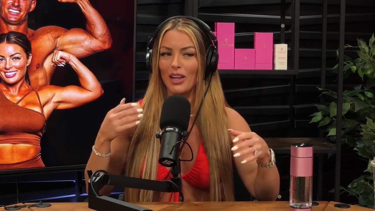 y2mate_is_-_Ep_21_-_Power_Alphas_Podcast__Behind_the_Scenes_of_the_WWE___Mandy_Saccomano___Sabby_Piscitelli-56w6yl4r2MY-720p-1711402344_mp41447.jpg