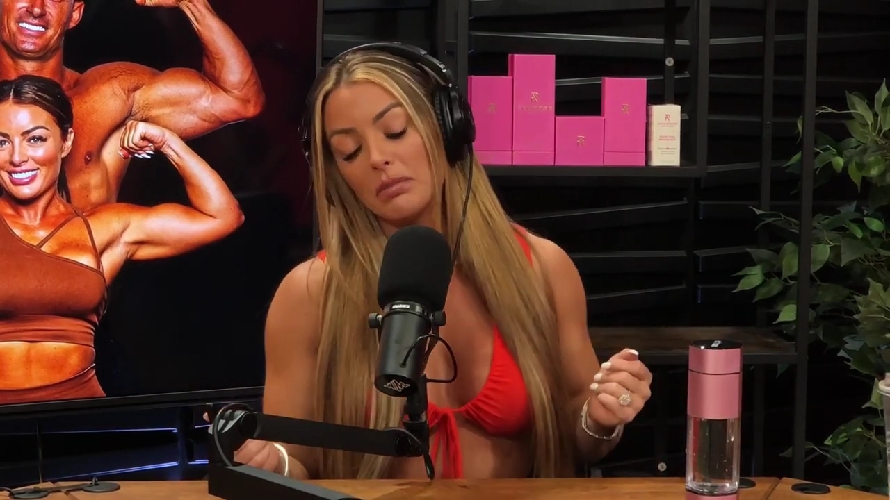 y2mate_is_-_Ep_21_-_Power_Alphas_Podcast__Behind_the_Scenes_of_the_WWE___Mandy_Saccomano___Sabby_Piscitelli-56w6yl4r2MY-720p-1711402344_mp41450.jpg