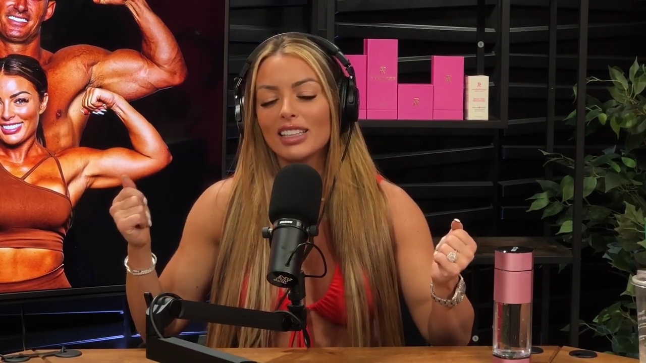 y2mate_is_-_Ep_21_-_Power_Alphas_Podcast__Behind_the_Scenes_of_the_WWE___Mandy_Saccomano___Sabby_Piscitelli-56w6yl4r2MY-720p-1711402344_mp41471.jpg