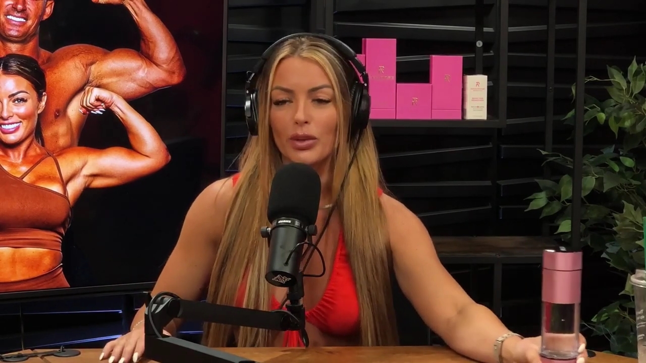 y2mate_is_-_Ep_21_-_Power_Alphas_Podcast__Behind_the_Scenes_of_the_WWE___Mandy_Saccomano___Sabby_Piscitelli-56w6yl4r2MY-720p-1711402344_mp41481.jpg